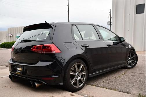 Deep Black Pearl 2016 Volkswagen Golf R 4-Door