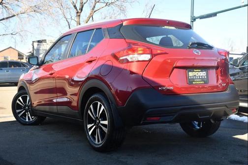 2019 Nissan Kicks SV