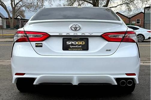 2020 Toyota Camry SE