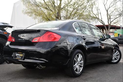 Black 2013 INFINITI G37x Base
