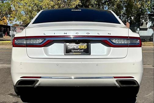 2018 Lincoln Continental Select