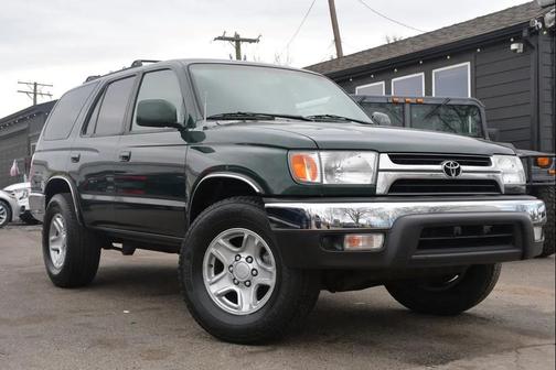 Green 2002 Toyota 4Runner SR5
