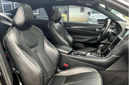 2017 INFINITI Q60 3.0t Sport
