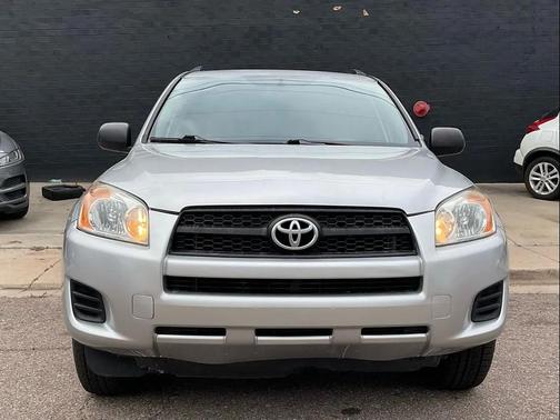 Classic Silver Metallic 2012 Toyota RAV4 Base