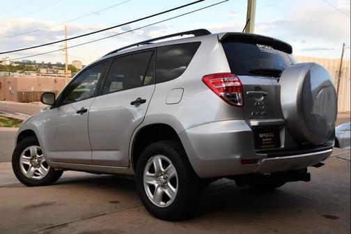 Classic Silver Metallic 2012 Toyota RAV4 Base