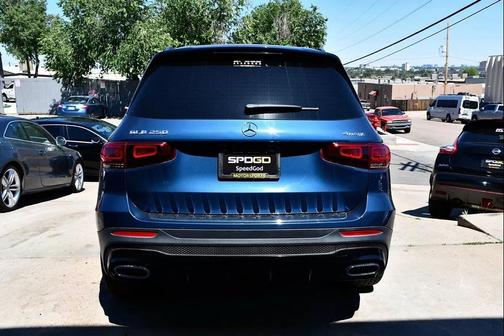 Blue 2022 Mercedes-Benz GLB 250 4MATIC
