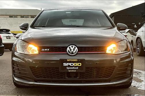 2015 Volkswagen Golf GTI 2.0T S w/Performance Package 4-Door