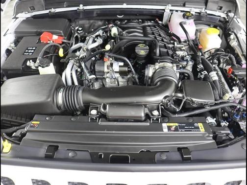 Photo 4 of 23 of 2022 Jeep Wrangler Unlimited Sport