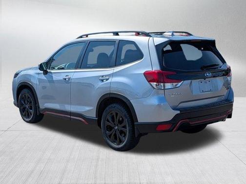 Ice Silver Metallic 2023 Subaru Forester 2.5i Sport