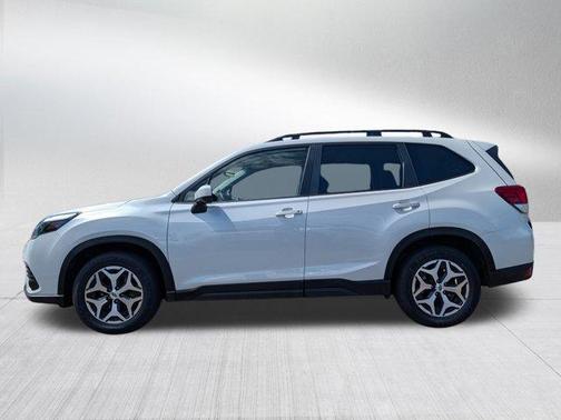 Crystal White Pearl 2023 Subaru Forester Premium