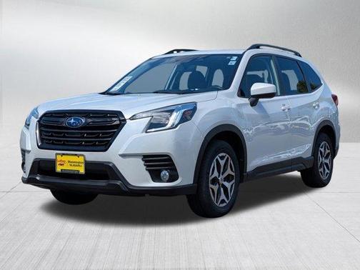 Crystal White Pearl 2023 Subaru Forester Premium