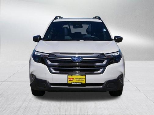 Crystal White Pearl 2025 Subaru Forester Premium