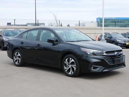 Crystal Black Silica 2025 Subaru Legacy Premium