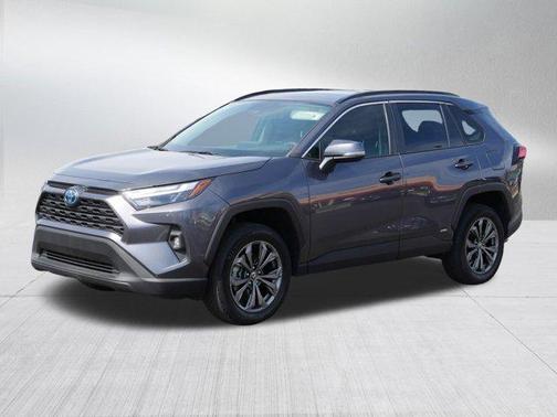 2022 Toyota RAV4 Hybrid XLE Premium