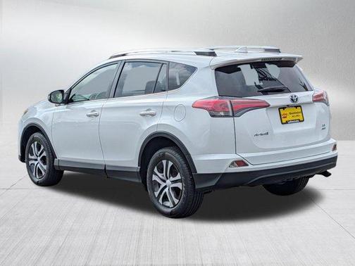 Super White 2016 Toyota RAV4 LE