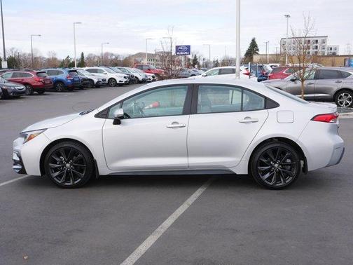 Classic Silver Metallic 2023 Toyota Corolla SE