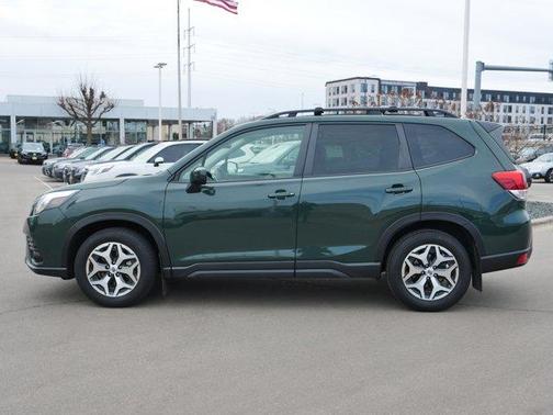 Cascade Green Silica 2024 Subaru Forester Premium
