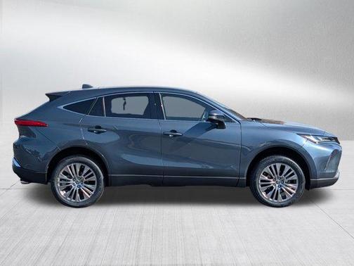 Coastal Gray Metallic 2023 Toyota Venza Limited