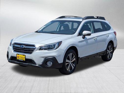 Crystal White Pearl 2019 Subaru Outback 2.5i Limited