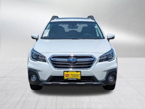 Crystal White Pearl 2019 Subaru Outback 2.5i Limited