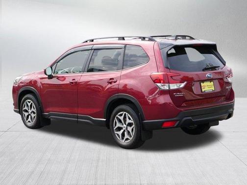 2024 Subaru Forester Premium