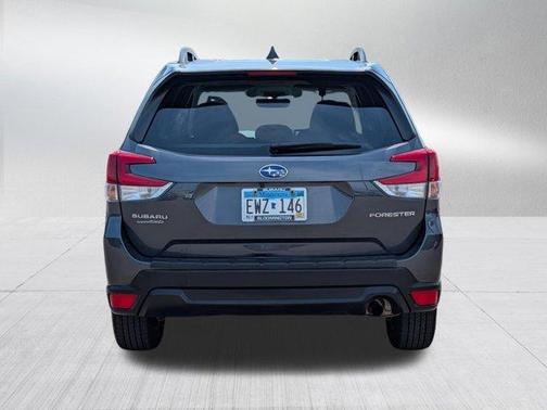 Magnetite Gray Metallic 2020 Subaru Forester Premium