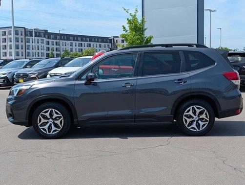 Magnetite Gray Metallic 2020 Subaru Forester Premium