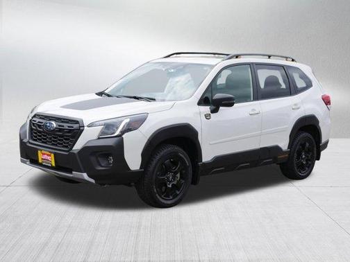 Crystal White Pearl 2024 Subaru Forester Wilderness