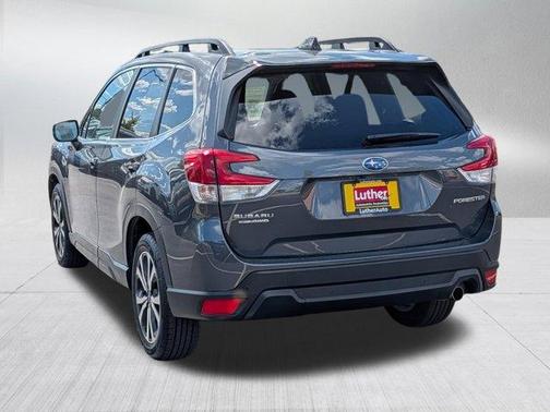 Magnetite Gray Metallic 2024 Subaru Forester Limited