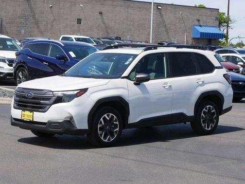Crystal White Pearl 2025 Subaru Forester Premium