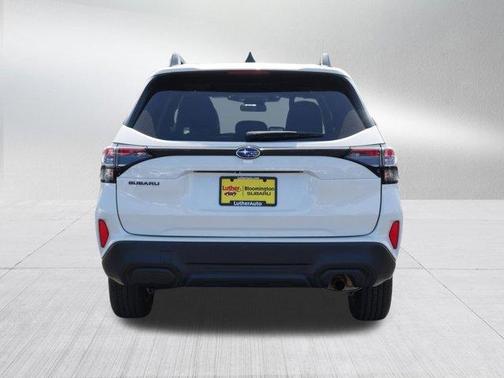 Crystal White Pearl 2025 Subaru Forester Premium
