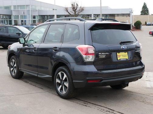 Dark Gray Metallic 2018 Subaru Forester 2.5i Premium