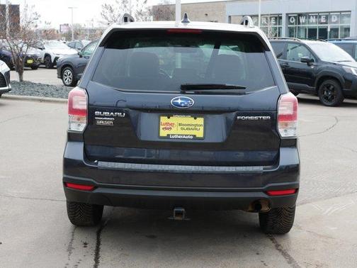 Dark Gray Metallic 2018 Subaru Forester 2.5i Premium