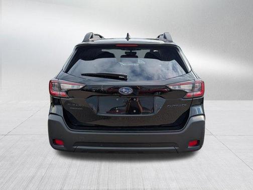 Crystal Black Silica 2025 Subaru Outback Onyx Edition