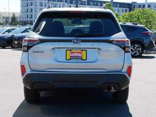 Ice Silver Metallic 2025 Subaru Forester Premium