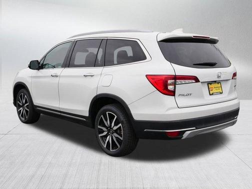 2022 Honda Pilot Touring 7-Passenger