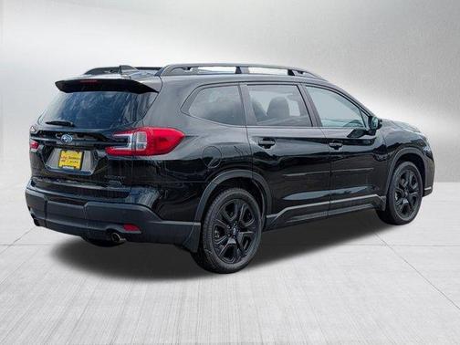 Crystal Black Silica 2023 Subaru Ascent Onyx Edition