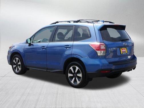 Quartz Blue Pearl 2017 Subaru Forester 2.5i Premium
