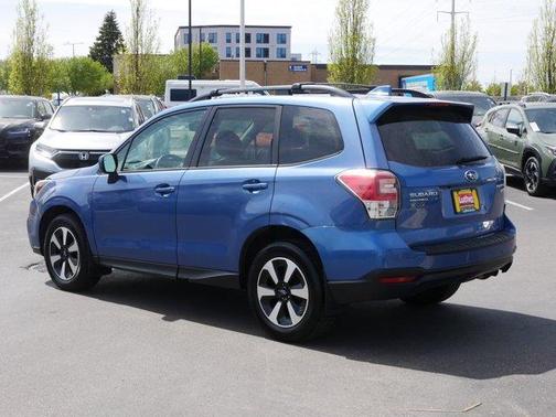 Quartz Blue Pearl 2017 Subaru Forester 2.5i Premium