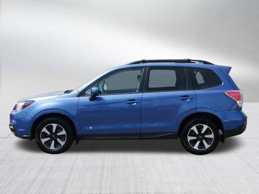 Quartz Blue Pearl 2017 Subaru Forester 2.5i Premium