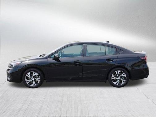 Crystal Black Silica 2025 Subaru Legacy Premium