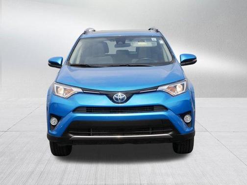 2017 Toyota RAV4 Hybrid XLE