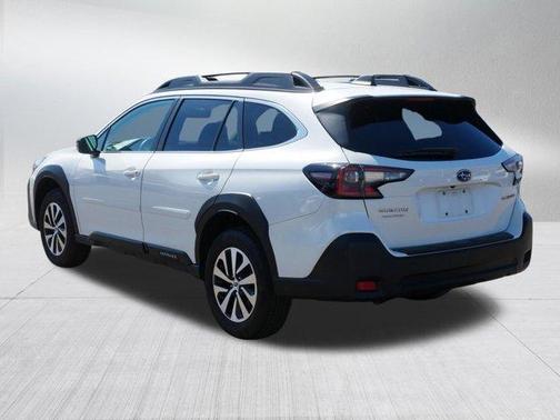 Crystal White Pearl 2024 Subaru Outback Premium