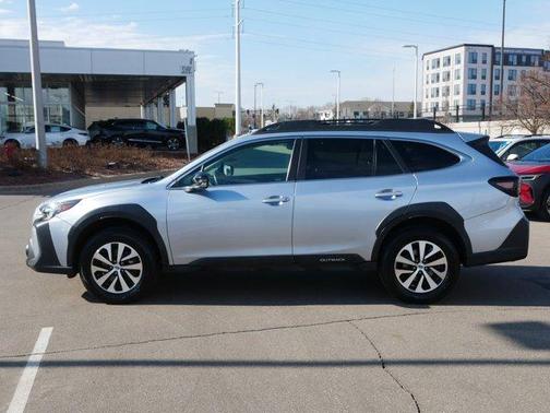 Ice Silver Metallic 2023 Subaru Outback Premium