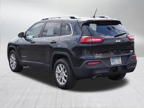 Brilliant Black Crystal Pearlcoat 2015 Jeep Cherokee Latitude