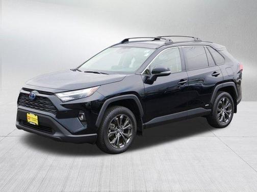 2022 Toyota RAV4 Hybrid XLE Premium