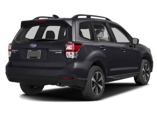 Crystal White Pearl 2018 Subaru Forester 2.5i Premium