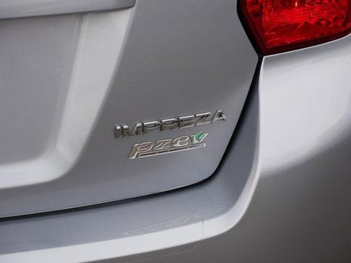2016 Subaru Impreza 2.0i Premium
