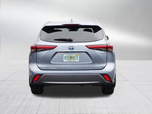2021 Toyota Highlander Hybrid Limited