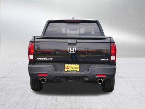 2022 Honda Ridgeline Black Edition